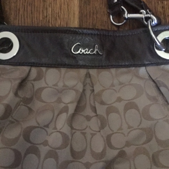 Coach purse - Picture 2 of 3